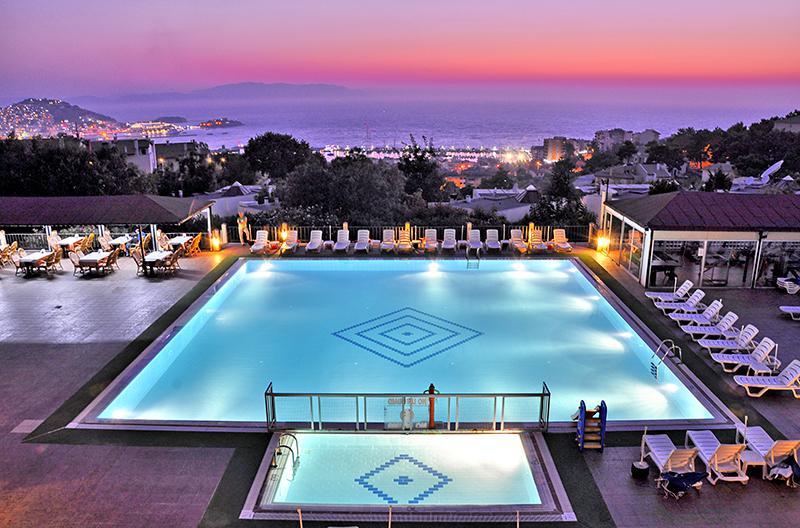 Seaview Suite Hotel คูซาดาซี ภายนอก รูปภาพ